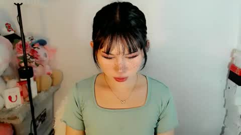 PrettyElla online show from December 14, 3:34 am