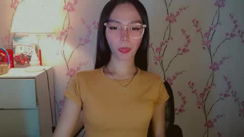 Snapshot of yourfavoratericcie chatting on September 10, 2:55 am RICCIE MAE online show from September 10, 2:55 am