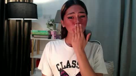 Snapshot of yourfavoratesunshine chatting on September 12, 9:09 am Sunshine online show from September 12, 9:09 am