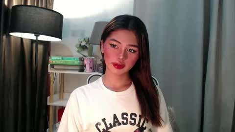 Snapshot of yourfavoratesunshine chatting on September 13, 8:47 am Sunshine online show from September 13, 8:47 am
