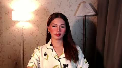Snapshot of yourfavoratesunshine chatting on October 7, 10:01 am Sunshine online show from October 7, 10:01 am