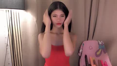 Vivian online show from June 9, 8:42 pm