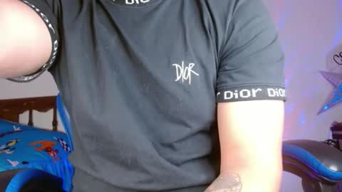 yourfavorite_bigclit online show from December 17, 9:37 am