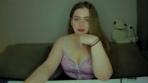 yourgem__ online show from March 14, 4:23 pm