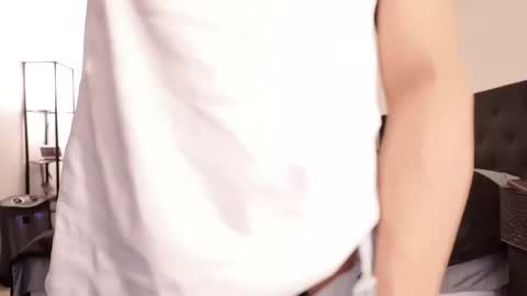 yourguuy21 online show from March 1, 5:09 am