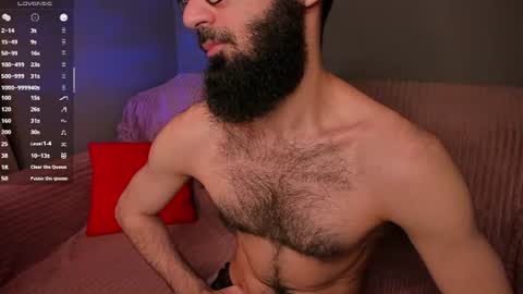 Snapshot of yourhairysecret chatting on July 24, 10:19 pm HAIRY wants to have a great time online show from July 24, 10:19 pm