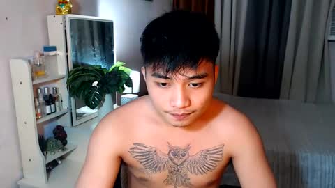 Snapshot of yourhandsome_hunk chatting on May 31, 4:03 pm Paul online show from May 31, 4:03 pm