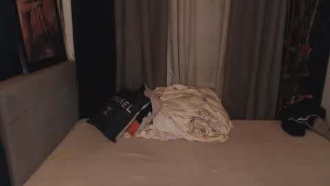 im your Bambie online show from February 20, 3:34 pm