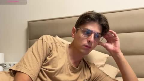 Chris online show from September 17, 6:26 am