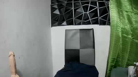 Snapshot of yourhotdodz chatting on September 8, 5:12 pm yourhotdodz online show from September 8, 5:12 pm