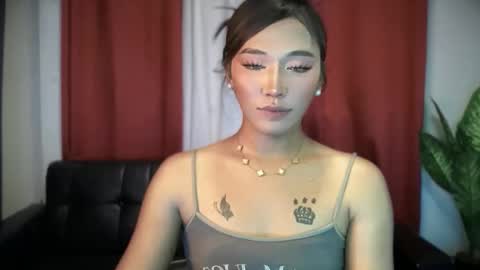 Snapshot of yourhotlove_jamellaxxx chatting on October 12, 6:18 pm LOVING JAMMELA online show from October 12, 6:18 pm