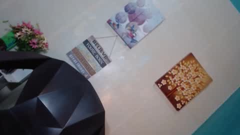 Snapshot of yourhottie_winxxx chatting on January 29, 5:13 pm Mauie  online show from January 29, 5:13 pm