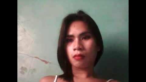 Snapshot of yourhottie_winxxx chatting on January 30, 2:49 am Mauie  online show from January 30, 2:49 am