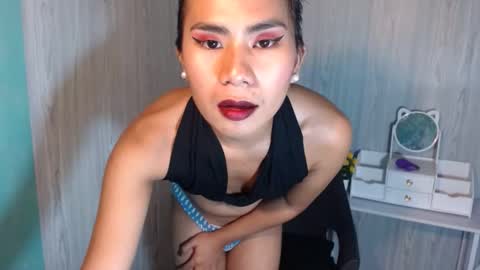 Snapshot of yourhottie_winxxx chatting on February 28, 7:35 pm Mauie  online show from February 28, 7:35 pm