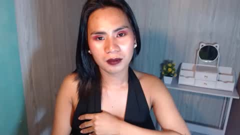 Snapshot of yourhottie_winxxx chatting on March 6, 1:05 am Mauie  online show from March 6, 1:05 am