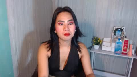 Snapshot of yourhottie_winxxx chatting on March 8, 5:54 pm Mauie  online show from March 8, 5:54 pm