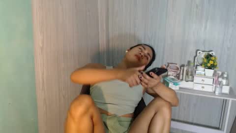 Mauie  online show from January 15, 1:32 am