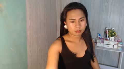 Mauie  online show from April 21, 2:37 am