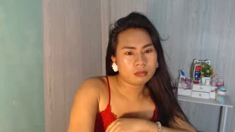 Mauie  online show from April 22, 5:21 am