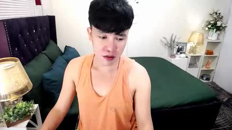 Snapshot of yourlivingonurdream chatting on September 29, 12:38 am -- online show from September 29, 12:38 am