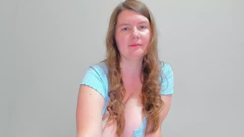 Snapshot of yourlove777 chatting on October 17, 11:02 am Yula online show from October 17, 11:02 am