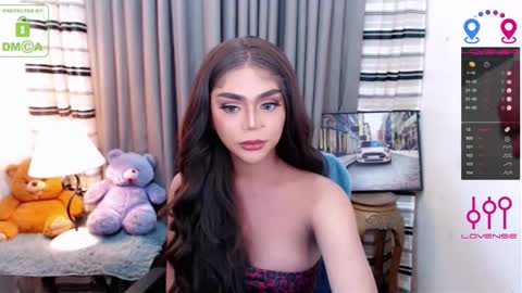 Snapshot of yourloveable chatting on October 15, 1:39 am CHARLOTTE online show from October 15, 1:39 am