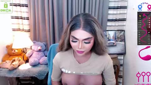 CHARLOTTE online show from November 24, 10:53 pm