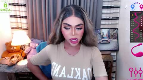 CHARLOTTE online show from November 26, 8:21 pm