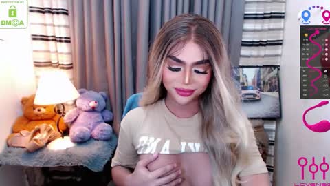 CHARLOTTE online show from November 28, 6:54 pm