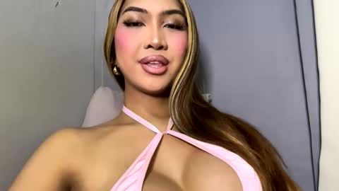 yourlovebella88 online show from April 8, 7:47 pm