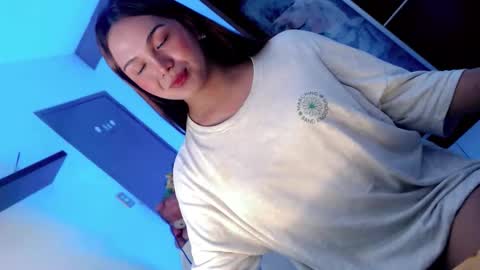 PEARL online show from December 1, 3:55 am