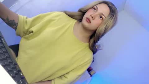 PEARL online show from March 22, 1:42 am