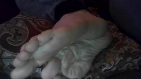 yourloyalfootsub online show from January 6, 1:19 pm