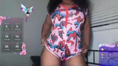 Snapshot of yourmommysilk chatting on June 14, 10:28 am YOURMOMMY online show from June 14, 10:28 am