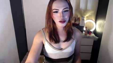 Snapshot of yournaughtykendal chatting on August 7, 3:30 am TIFFANY SUCKING QUEEN online show from August 7, 3:30 am