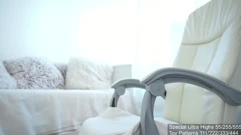 Snapshot of yournaughtypixie chatting on January 3, 11:14 am Call me Pixie online show from January 3, 11:14 am