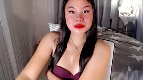 Snapshot of yournaughtyprincess16 chatting on October 15, 3:45 pm ALPHA DOM. QUEEN JASMINE online show from October 15, 3:45 pm