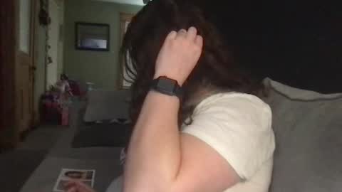 yournewbigmama online show from December 21, 1:47 am