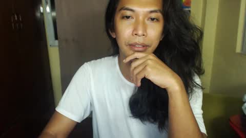 Snapshot of yourpinoy chatting on December 4, 12:47 pm Iring online show from December 4, 12:47 pm
