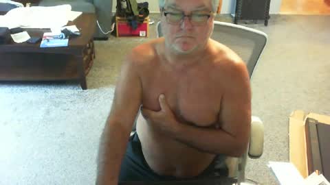 yourpoppi55 online show from August 1, 12:15 pm