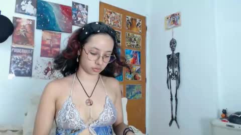 Snapshot of yourprincesskiara chatting on November 8, 12:00 am yourprincesskiara online show from November 8, 12:00 am