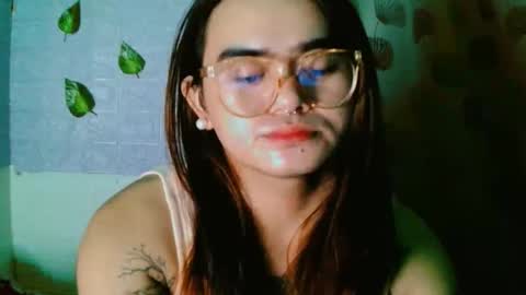 yourprincessthea online show from December 1, 6:35 pm