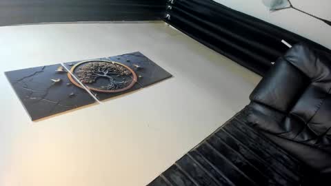 Snapshot of yourqueen_kaye chatting on October 24, 5:42 pm kaye online show from October 24, 5:42 pm