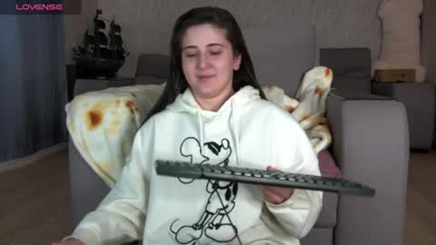 Yourr Muse online show from April 22, 5:32 am