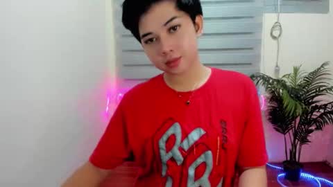 Snapshot of yoursecretaffairxx chatting on December 1, 1:38 pm Christine online show from December 1, 1:38 pm