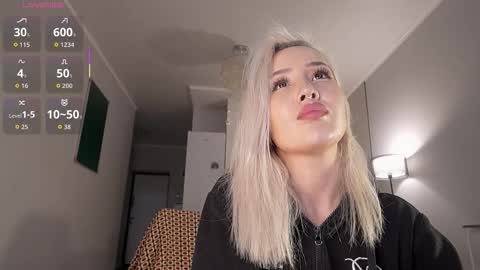 Luminous Luna online show from February 12, 12:33 pm