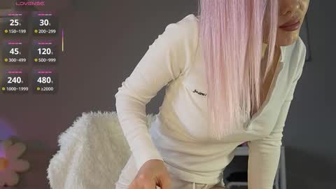 Luminous Luna online show from March 15, 2:01 pm