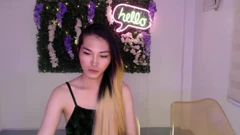 Snapshot of yoursexservice chatting on December 11, 3:35 am online show from December 11, 3:35 am
