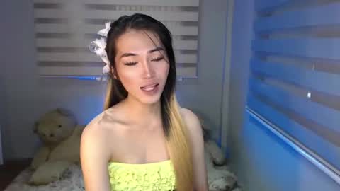 Snapshot of yoursexservice chatting on December 13, 2:43 am online show from December 13, 2:43 am