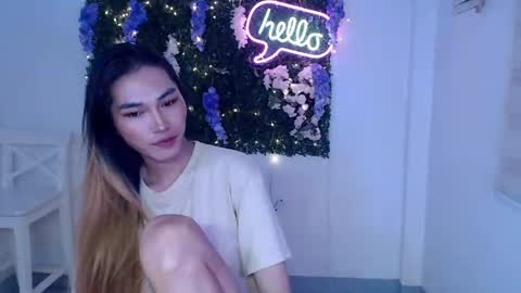 Snapshot of yoursexservice chatting on January 18, 12:24 am online show from January 18, 12:24 am